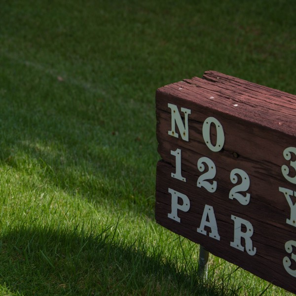 ゴルフコンペ記念撮影